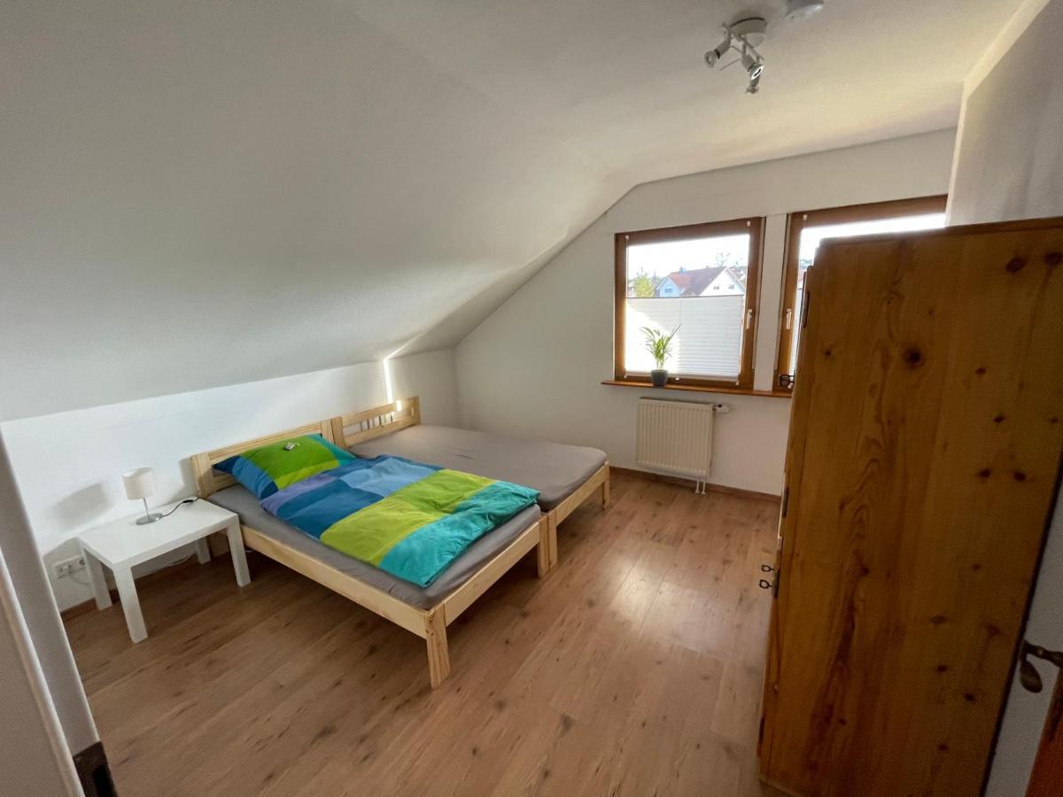 Eisingen  Ferienwohnung An Der Romantischen Strasse Direkt A3 Und A81 מראה חיצוני תמונה