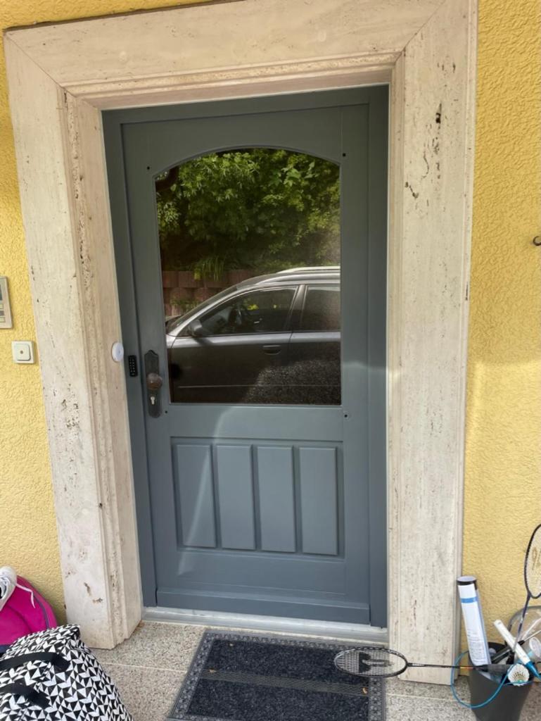 Eisingen  Ferienwohnung An Der Romantischen Strasse Direkt A3 Und A81 מראה חיצוני תמונה