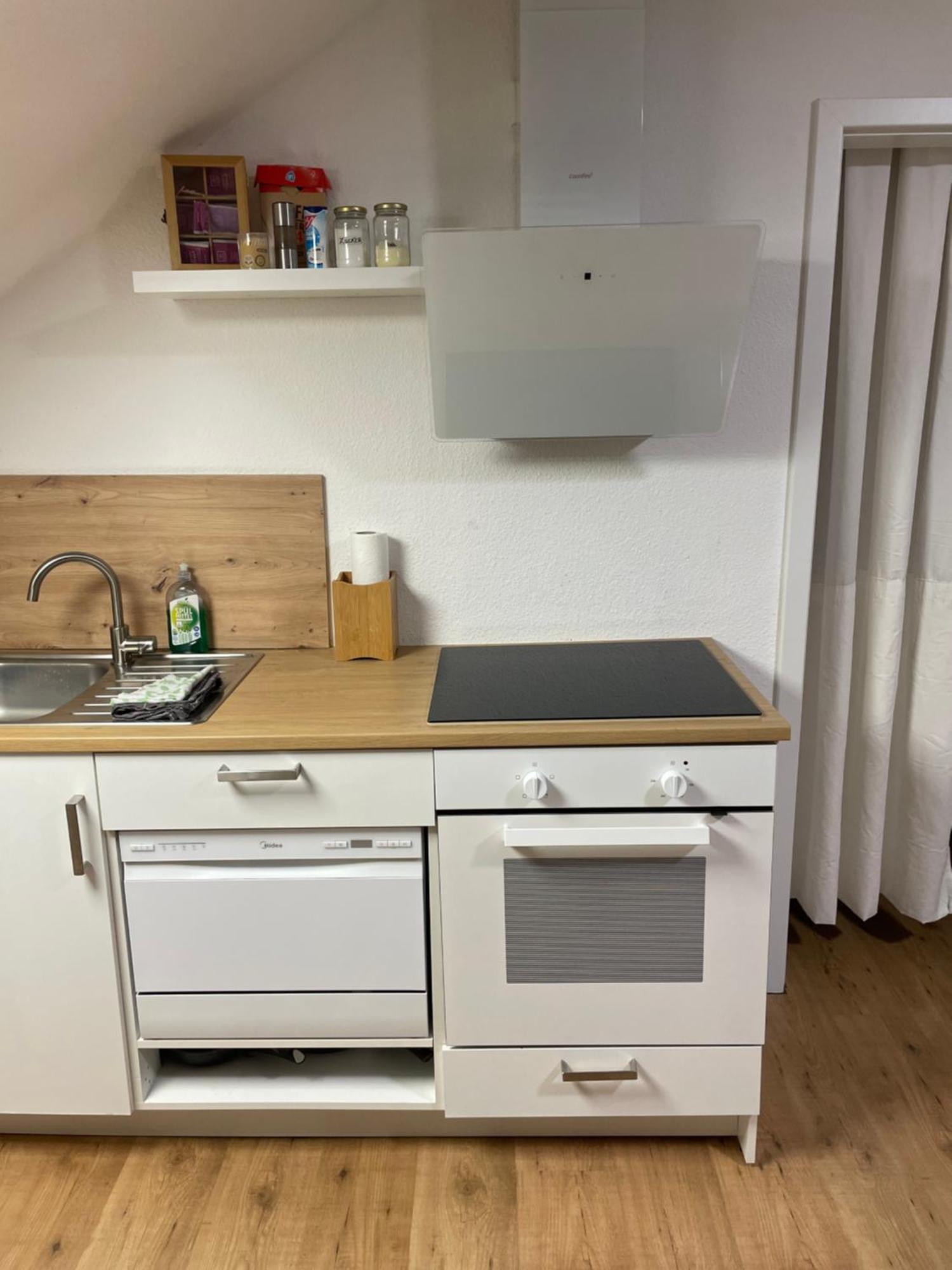 Eisingen  Ferienwohnung An Der Romantischen Strasse Direkt A3 Und A81 מראה חיצוני תמונה
